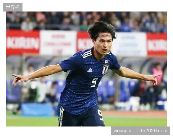 日本队攻击核心南野拓实因前十字韧带撕裂告别世界杯，森保一的战术体系面临重构